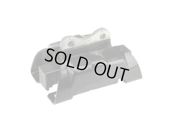 画像2: ギアボックスマウント    　　　  944 S / 944 S2  (2)